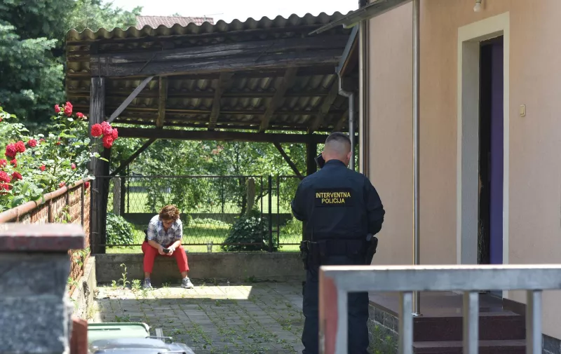 05.07.2019., Zagreb - Pretres interventne policije u Ulici Branimira Gusica 12. 

Photo: Davorin Visnjic/PIXSELL