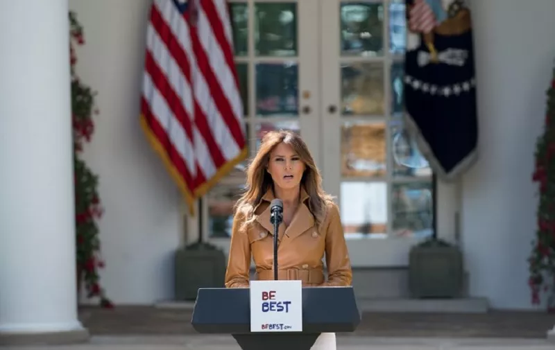 US First Lady Melania Trump announces her "Be Best" children's initiative in the Rose Garden of the White House in Washington, DC, May 7, 2018. / AFP PHOTO / SAUL LOEB