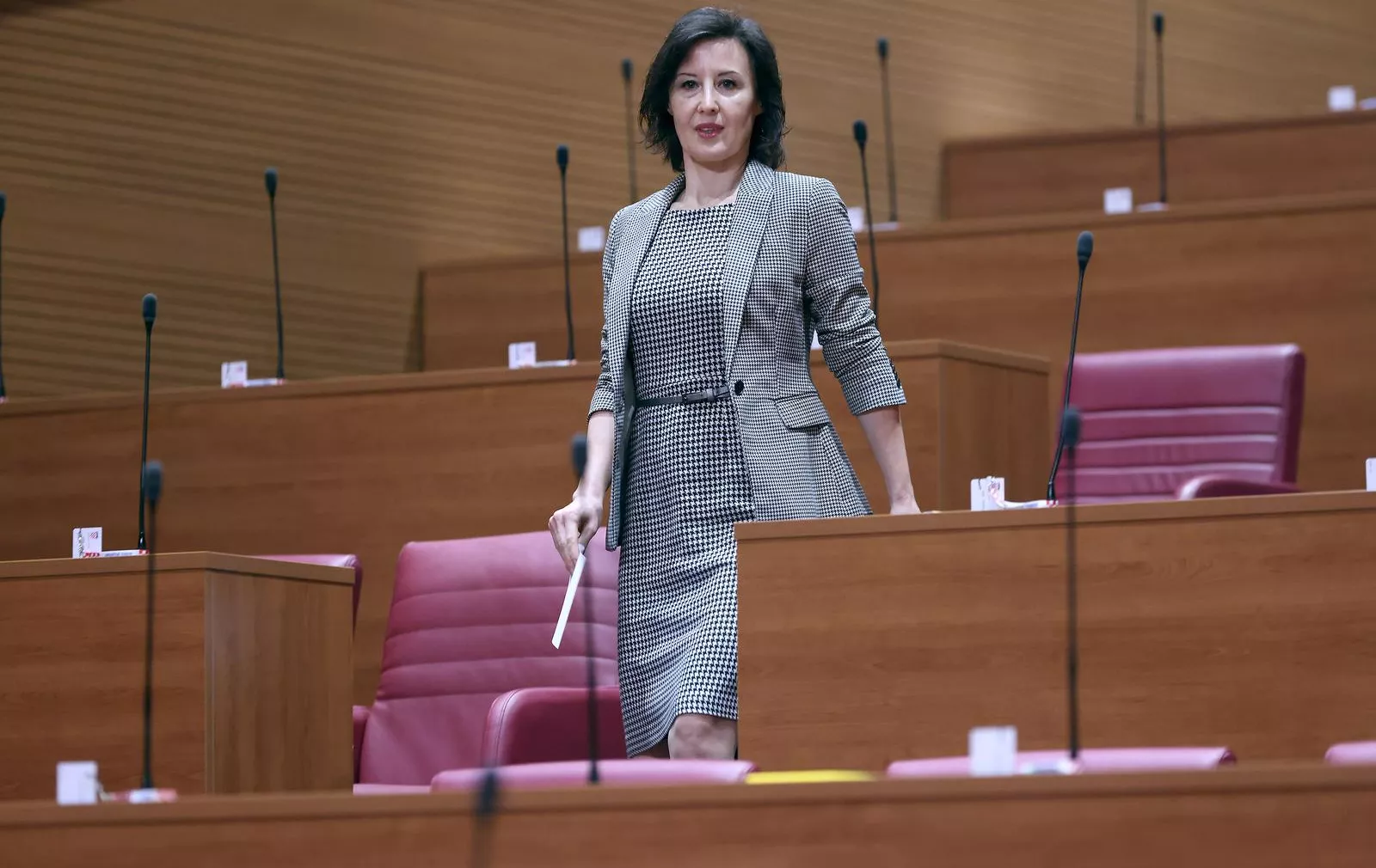 ‘Niti se nečista savjest može oprati zbog ruke na srcu, niti se Hrvatska dok je HDZ-a može očistiti od smeća’
