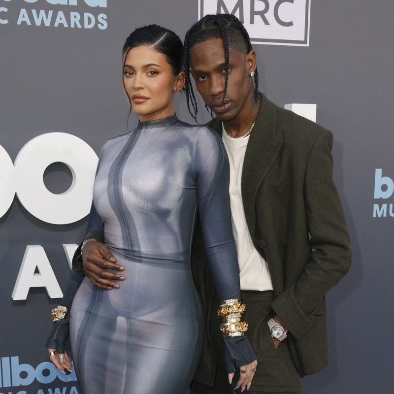 LAS VEGAS, NEVADA - MAY 15: Kylie Jenner and Travis Scott attend the 2022 Billboard Music Awards at MGM Grand Garden Arena on May 15, 2022 in Las Vegas, Nevada.   Frazer Harrison/Getty Images/AFP (Photo by Frazer Harrison / GETTY IMAGES NORTH AMERICA / Getty Images via AFP)