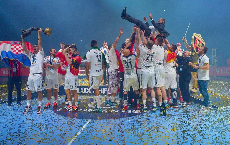 HC Vardar, winner of Final 4. Match of Final of Velux EHF Final 4 between Paris Saint Germain Handball, PSG, the French team and HC Vardar, the Macedonian team the 4 June, 2017, with a victory of HC Vardar 25 to 24 for PSG Hand, at Arena Lanxess. Cologne &#8211; GERMANY &#8211; 04/06/2017//HARSIN_PSGVARDA073/Credit:ISA HARSIN/SIPA/1706050034, Image: [&hellip;]