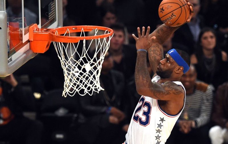 East NBA All Star  LeBron James (Cavaliers) goes to the basket during the 64th NBA All-Star Game at Madison Square Garden in New York  February 15, 2015.    AFP PHOTO /  TIMOTHY  A. CLARY / AFP / TIMOTHY A. CLARY