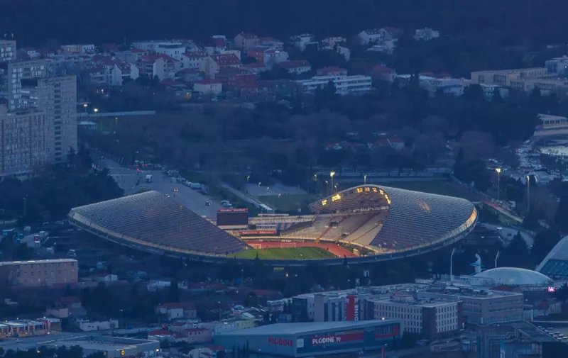 25.01.2024., Kozjak - Pogled s obronaka Kozjaka na osvjetljeni poljudski Stadion. Photo: Zvonimir Barisin/PIXSELL