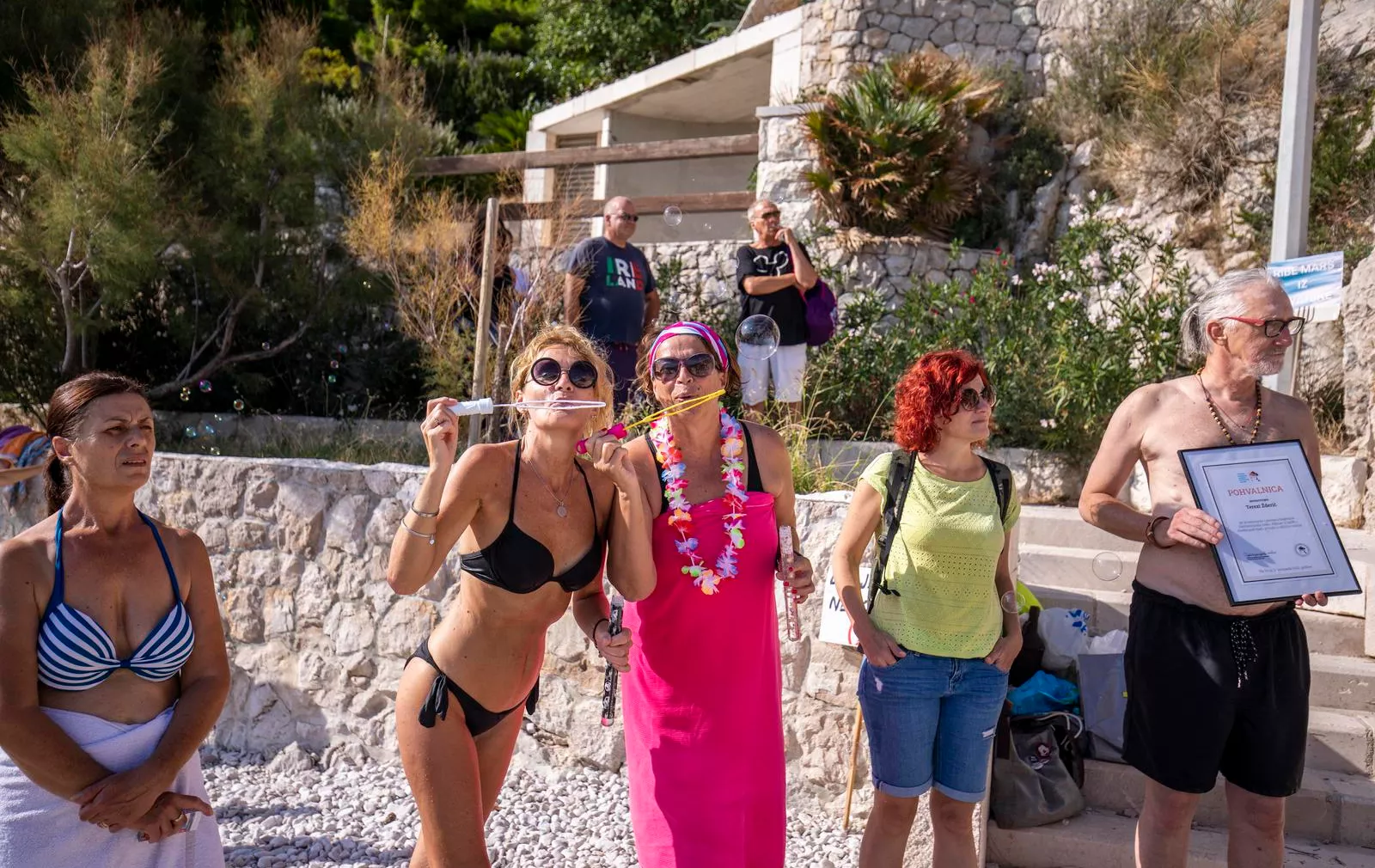 rajce hvar U Vruji sutra kreće novi Festival bespravne gradnje i devastacije prirode |  Telegram.hr