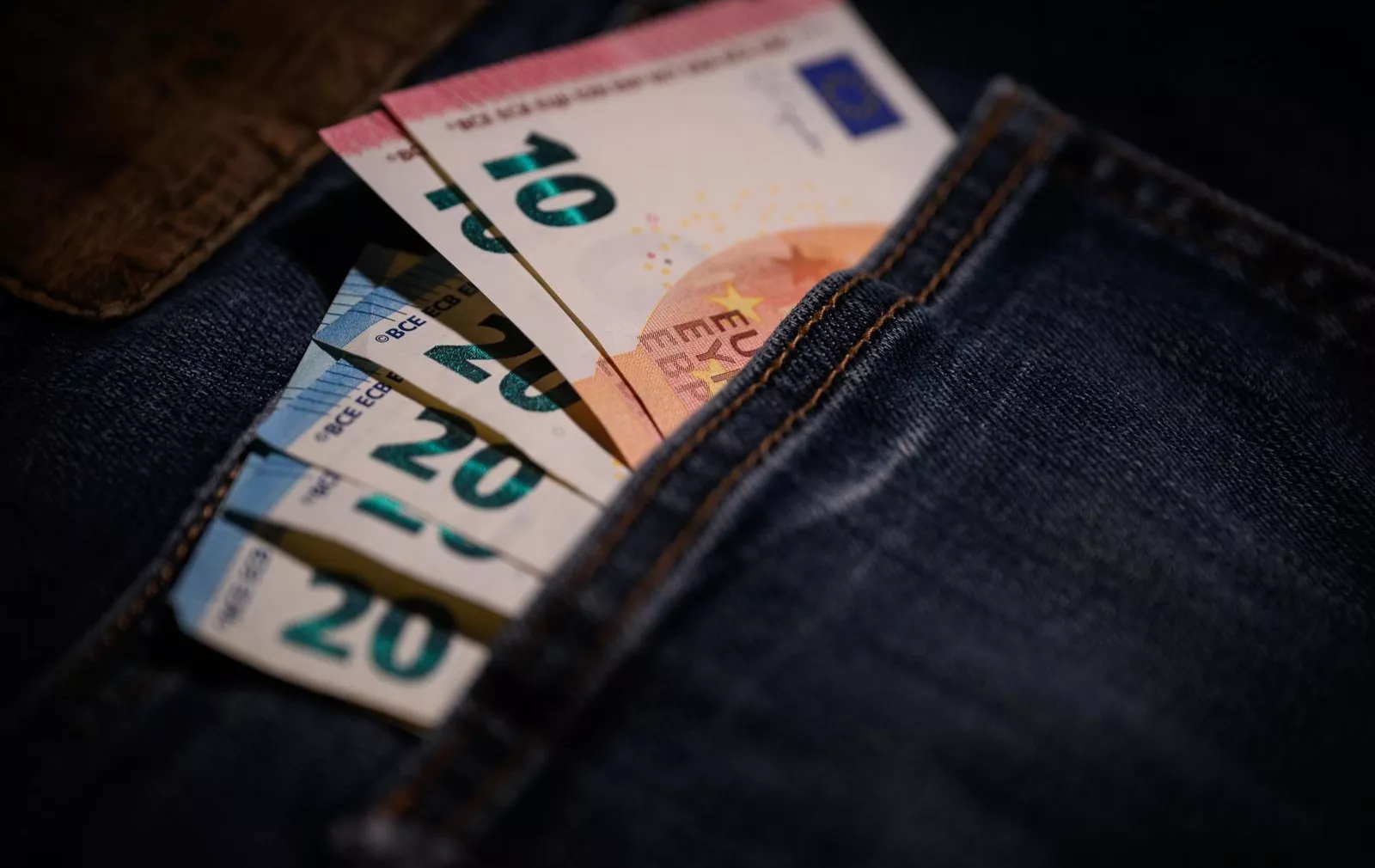 Splitski prometni redar poznat po ekscesima natukao plaću od 5635 eura neto. Gradska vlast u šoku