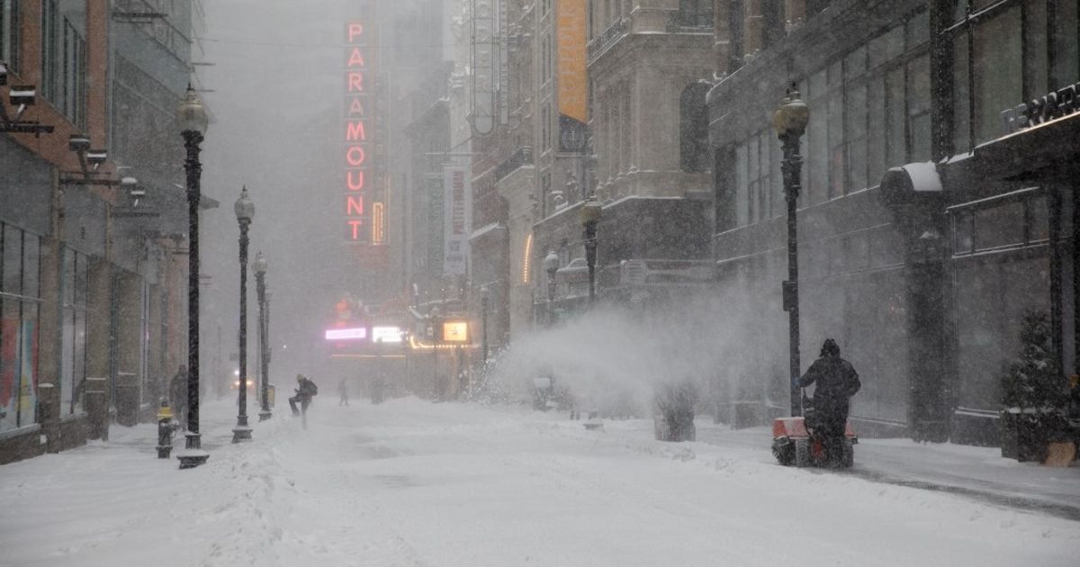 Golema Snježna Oluja Paralizirala New York I Okolicu; Noćas Se Očekuju ...