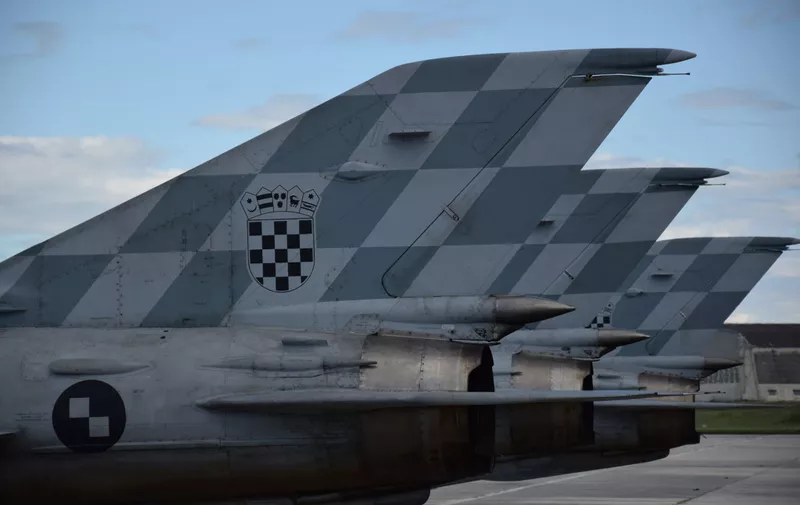 Eskadrila borbenih aviona (EBA) 91. zrakoplovne baze Hrvatskog ratnog zrakoplovstva zapo?ela je u ponedjeljak, 3. lipnja 2019. sudjelovanje s avionima MiG-21 na multinacionalnoj zdruenoj vojnoj vjebi "Astral Knight 2019".