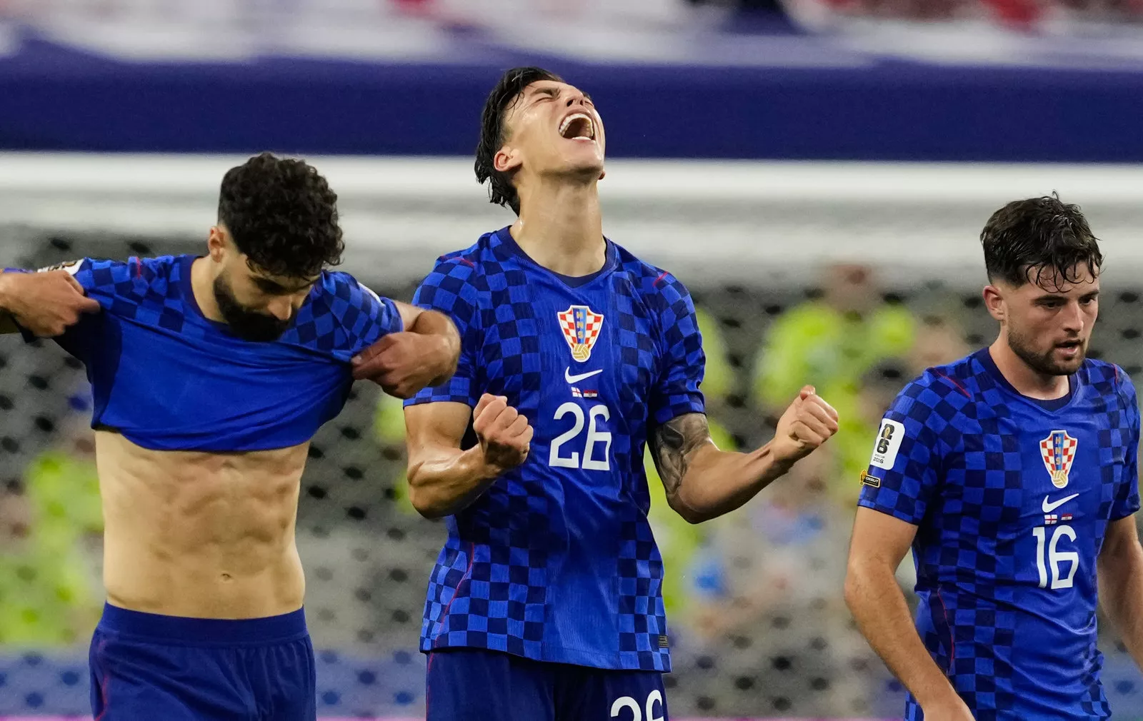 Hrvatski napadač zabio je Engleskoj i parira Messiju, zašto ga onda Slaven Bilić stalno drži na tribini?