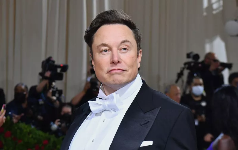 (FILES) In this file photo taken on May 02, 2022, Elon Musk arrives for the 2022 Met Gala at the Metropolitan Museum of Art in New York. - Elon Musk on May 10, 2022, said he would lift Twitter's ban on former US president Donald Trump if Musk's deal to buy the global messaging platform is successful. "I would reverse the ban," the billionaire said at a Financial Times conference, noting that he doesn't own Twitter yet, so "this is not like a thing that will definitely happen." (Photo by Angela Weiss / AFP)