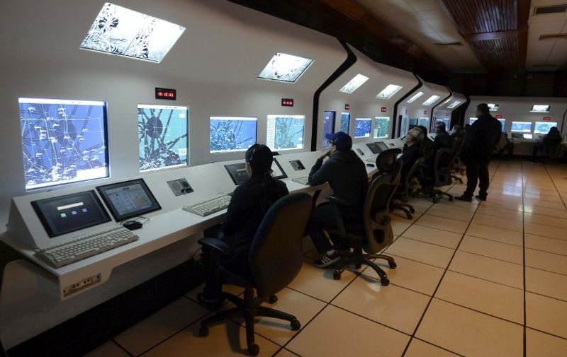 General view of the Office of Air Traffic Control of the Ministry of Transport and Communications at the International Airport of Mexico City on March 30, 2015, during the announcement of security measures for flights. AFP PHOTO/Alfredo ESTRELLA