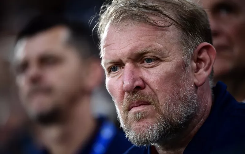 Bosnia-Herzegovina's coach Robert Prosinecki looks on during the UEFA Euro 2020 qualification football match between Italy and Bosnia Herzegovina at the 'Allianz Stadium' in Turin on June 11, 2019. (Photo by MARCO BERTORELLO / AFP)