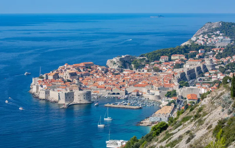 Pogled na Dubrovnik i njegovu staru jezgru s brda Srđ 01.10.2018., Dubrovnik - Pogled na Dubrovnik i njegovu staru jezgru s brda Srdj.rPhoto: Grgo Jelavic/PIXSELL
