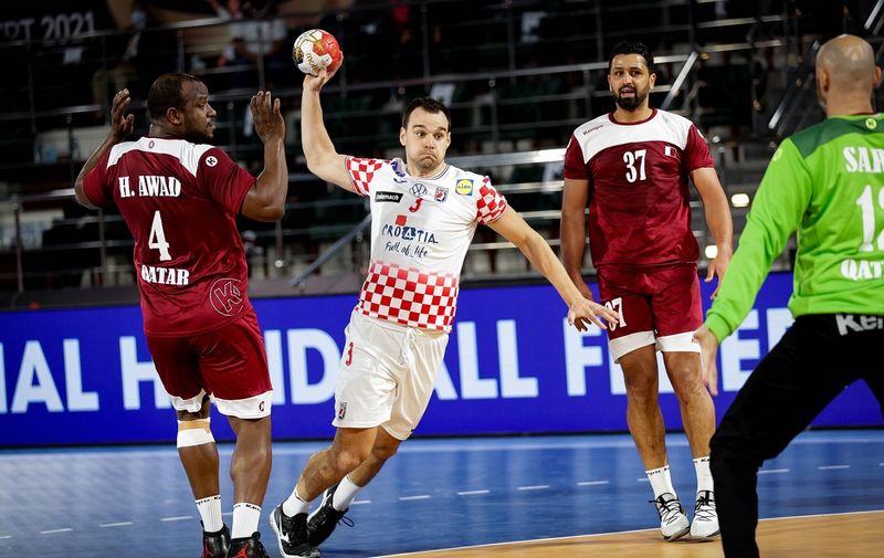 Hassan MABROUK 4, Marino MARIC 3, Yassine SAMI 37, Danijel SARIC 12 during the IHF World Championship, WM, Weltmeisterschaft 2021 Egypt, Croatia vs Qatar, Borg El Arab Sports Hall, Alexandria, Egypt, 19.01.2021, Copyright: xJozoxCabrajax/xkolektiffx