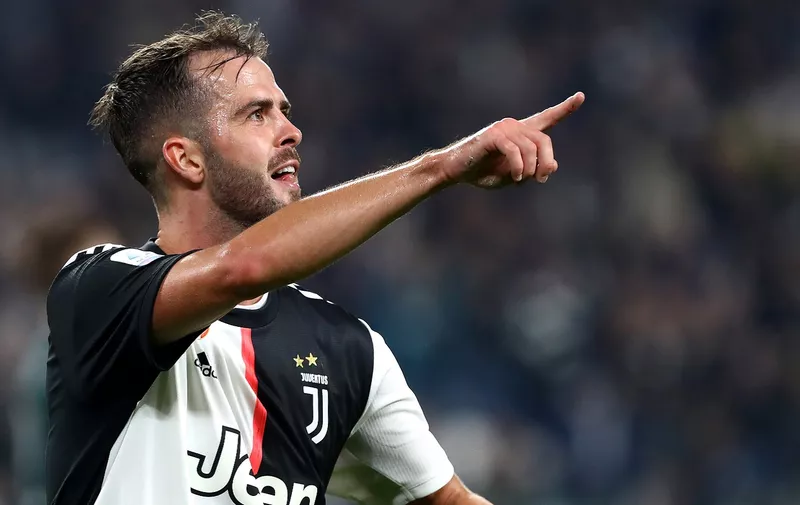 TURIN, ITALY - OCTOBER 19:  Miralem Pjanic of Juventus celebrates his goal during the Serie A match between Juventus and Bologna FC at Allianz Stadium on October 19, 2019 in Turin, Italy.  (Photo by Marco Luzzani/Getty Images)