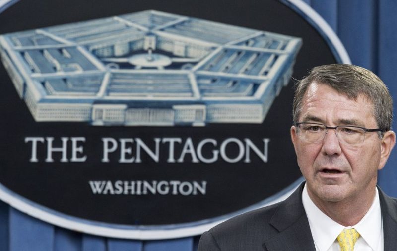 US Secretary of Defense Ashton Carter conducts a press conference August 20, 2015, from the media briefing room of the Pentagon in Washington, DC.       AFP PHOTO/Paul J. Richards