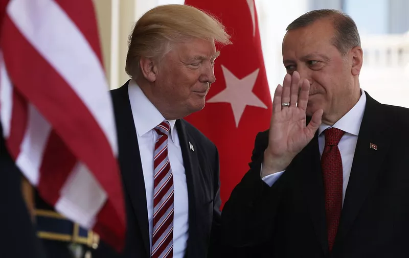 WASHINGTON, DC - MAY 16:  U.S. President Donald Trump (L) welcomes President Recep Tayyip Erdogan (R) of Turkey outside the West Wing of the White House May 16, 2017 in Washington, DC. President Trump hosted President ErdoganÊwith an Oval Office meeting and a working luncheon. Both leaders are expected to give a joint statement.  (Photo by Alex Wong/Getty Images)