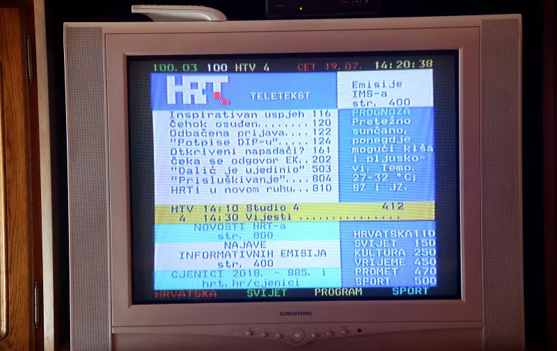 19.07.2018.Sibenik,"nProgram HRT na ekranu televizora."nPhoto: Dusko Jaramaz/PIXSELL
