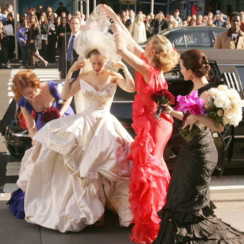 Oct 30, 2007 - New York, NY, USA - Actresses CYNTHIA NIXON, SARAH JESSICA PARKER who wears a wedding dress, KIM CATTRALL and KRISTIN DAVIS on the set of 'Sex and the City: The Movie' held on 5th Avenue.,Image: 23090704, License: Rights-managed, Restrictions: , Model Release: no