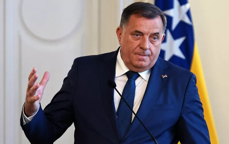 Member of Bosnia and Herzegovina's tripartite presidency Milorad Dodik addresses the media after meeting with the president of the European Council in Sarajevo, on May 20, 2022. - The European Council president is on his first official visit to Bosnia and Herzegovina, as part of the last stop in a regional tour, which also included visits to Serbia and Albania. (Photo by ELVIS BARUKCIC / AFP)