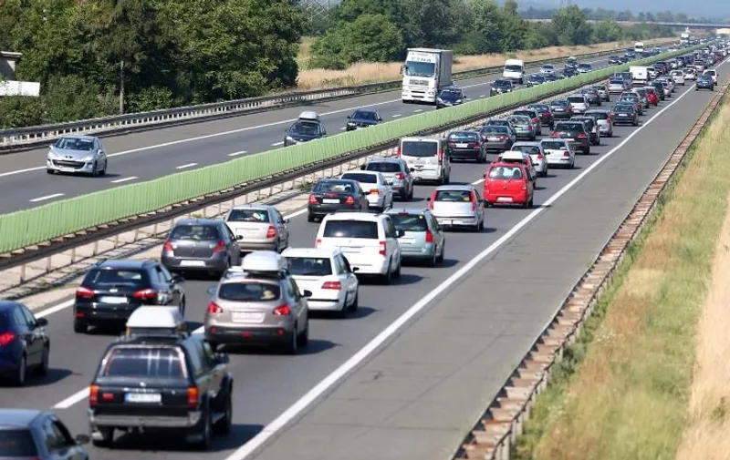 01.08.2015., Zagreb - Guzva na autocesti A3 prema naplatnoj postaji Lucko.
Photo: Slavko Midzor/PIXSELL