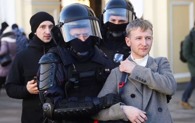 March 6, 2022, Saint Petersburg, Russia: Police Officers detain a protestor during a demonstration against the Russian military operation in Ukraine.,Image: 666653843, License: Rights-managed, Restrictions: , Model Release: no, Credit line: Profimedia