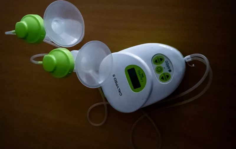 France, Nostang, 2022-01-31. Electric breast pump. Photograph by Maud Dupuy / Hans Lucas.
France, Nostang, 2022-01-31. Tire-lait electrique. Photographie par Maud Dupuy / Hans Lucas. (Photo by Maud Dupuy / Hans Lucas / Hans Lucas via AFP)
