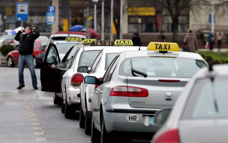 21.01.2014., Zagreb - Taxi stajaliste na Glavnom kolodvoru. 
Photo: Davor Puklavec/PIXSELL
