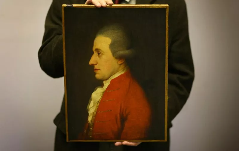 A portrait believed to be of Austrian composer Wolfgang Amadeus Mozart is pictured at King's College in London, on March 14, 2008. This portrait, which is presented as the most important find of its kind since the death of the composer in 1791, has been authentified by Professor Eisen, a world expert on Mozart. AFP PHOTO/BEN STANSALL