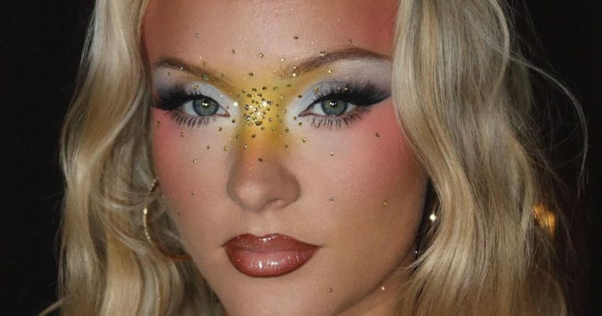 Glitchy glam je make-up look koji