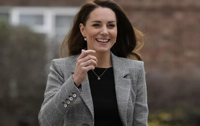 Britain's Catherine, Duchess of Cambridge, arrives for an official visit to PACT (Parents and Children Together) in south London, February 8, 2022. - The Duchess will meet volunteers and attendees of PACT Southwark's weekly MumSpace group, which provides a welcoming space for local parents to discuss relevant issues and work through any challenges they are facing. (Photo by Alastair Grant / POOL / AFP)
