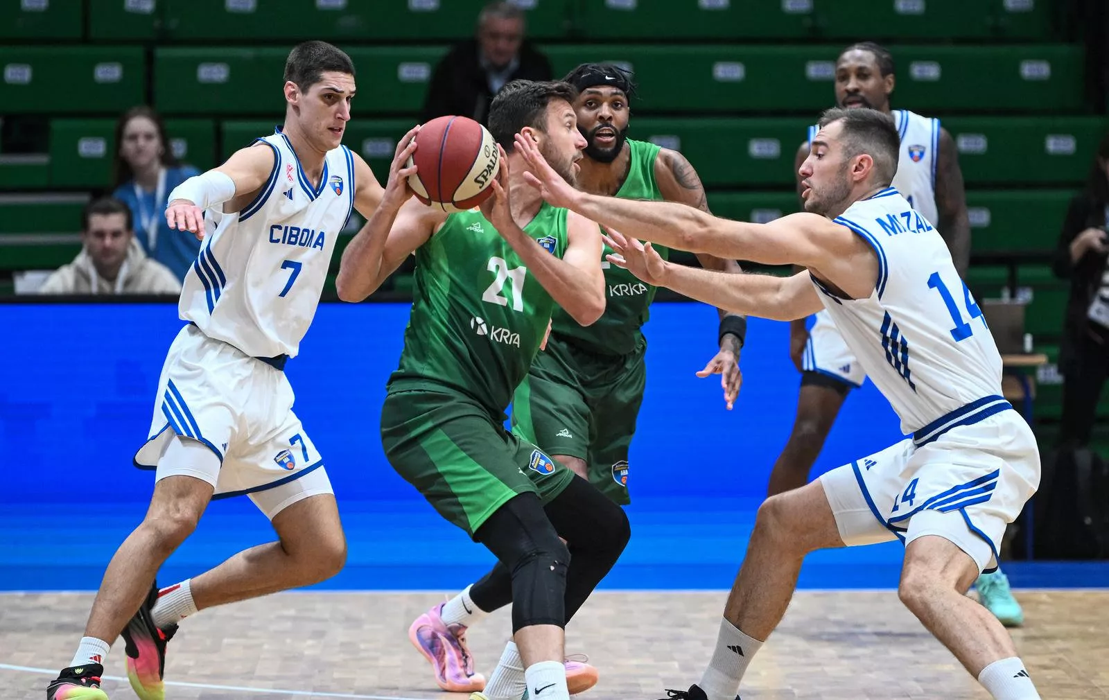 Cibona upisala prvu pobjedu u ABA ligi, svladala Krku