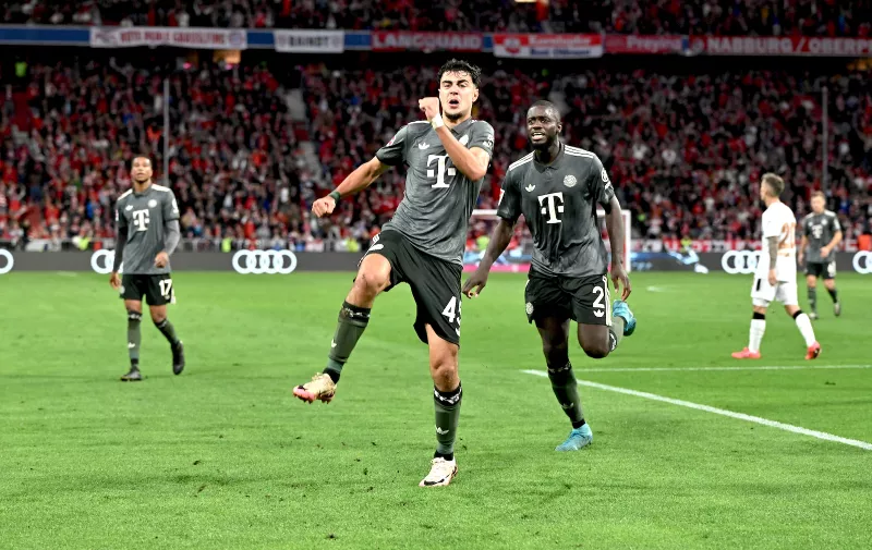 28.09.2024, xjrdrx, Fussball 1.Bundesliga, FC Bayern Muenchen - Bayer 04 Leverkusen emspor, v.l. Aleksandar Pavlovic of Bayern M¸nchen, Dayot Upamecano of Bayern M¸nchen celebrate the goal, Der Torjubel zum 1:1 DFL/DFB REGULATIONS PROHIBIT ANY USE OF PHOTOGRAPHS as IMAGE SEQUENCES and/or QUASI-VIDEO Muenchen *** 28 09 2024, xjrdrx, Fussball 1 Bundesliga, FC Bayern Muenchen Bayer 04 Leverkusen emspor, v l Aleksandar Pavlovic of Bayern M¸nchen, Dayot Upamecano of Bayern M¸nchen celebrate the goal, Der Torjubel zum 1 1 DFL DFB REGULATIONS PROHIBIT ANY USE OF PHOTOGRAPHS as IMAGE SEQUENCES and or QUASI VIDEO Muenchen