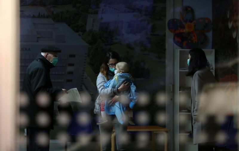 02.04.2019., Rijeka - Djevojcica Mila Roncevic u pratnji roditelja iz Djecje bolnice Kantrida odlazi na lijecenje u SAD.

Photo:Goran Kovacic/PIXSELL