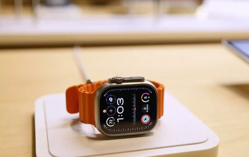 NEW YORK, NEW YORK - DECEMBER 18: An Apple watch is seen on display at the Apple Store in Grand Central Station on December 18, 2023 in New York City. Apple announced that it will halt the sale of its Apple Watch Series 9 and Apple Watch Ultra 2 in the U.S. as early as this week. The decision comes from an ongoing dispute with medical technology company Masimo over its blood oxygen feature. The company has said that a review period is underway with the International Trade Commission related to Apple Watch devices containing a blood oxygen feature.   Michael M. Santiago/Getty Images/AFP (Photo by Michael M. Santiago / GETTY IMAGES NORTH AMERICA / Getty Images via AFP)