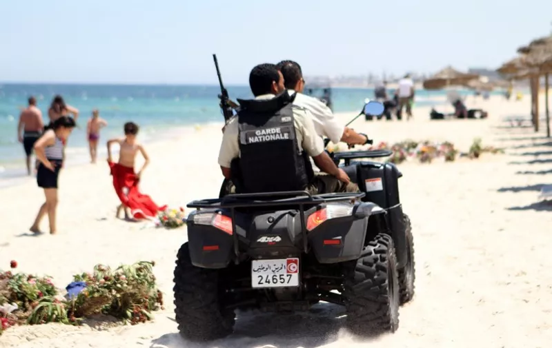 Tuniske snage sigurnosti patroliraju turističkim mjestima
