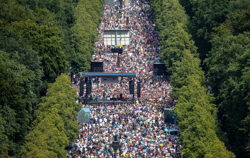 BERLIN, GERMANY - AUGUST 01:  Protesters against coronavirus demonstrate during a protest march named “The end of the pandemic — freedom day” on August 01, 2020 in Berlin, Germany. Around 17.000 people from all over Germany gathered in the capital amid the number of daily new confirmed cases in Germany rising over the past several days.  (Photo by Maja Hitij/Getty Images)