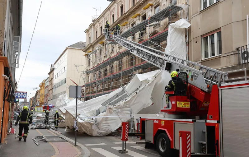 09.02.2024.,Zagreb - Urusila se skela sa zgrade u Petrinjskoj ulici Photo: Sanjin Strukic/PIXSELL