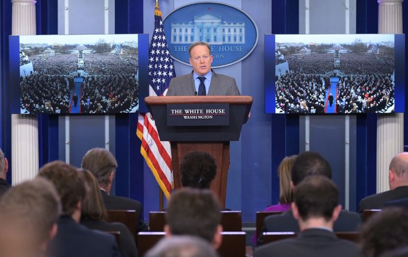 White House Press Secretary Sean Spicer delivers a statement in the Brady Briefing Room of the White House on January 21, 2017. / AFP PHOTO / Mandel NGAN