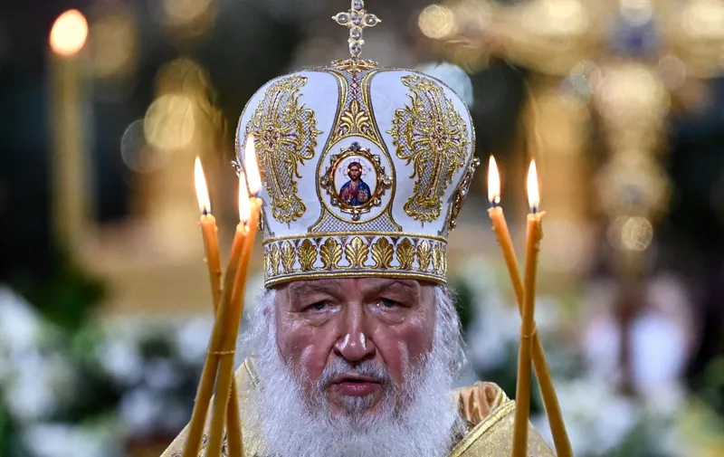 Russian Patriarch Kirill celebrates a Christmas service at the Christ the Savior cathedral in Moscow, late on January 6, 2022. - Orthodox Christians celebrate Christmas on January 7 in the Middle East, Russia and other Orthodox churches that use the old Julian calendar instead of the 17th-century Gregorian calendar adopted by Catholics, Protestants, Greek Orthodox and commonly used in secular life around the world (Photo by Kirill KUDRYAVTSEV / AFP)