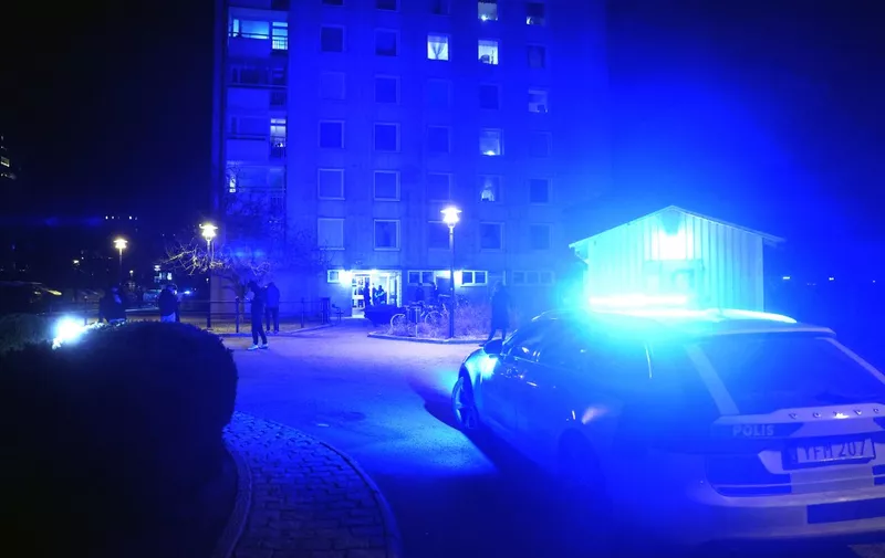 An explosion has occurred in a stairwell in an apartment building in Årsta in southern Stockholm, Sweden, January 19, 2023. Police are working with staff to secure the building. Personnel from five fire stations and a special unit are on site. Stockholm has been hit by a series of shootings and explosions since Christmas. The police believe that many of the incidents are related to disputes between criminal gangs.
Photo: Nils Petter Nilsson / TT / code 62260 (Photo by NILS PETTER NILSSON / TT NEWS AGENCY / TT News Agency via AFP)