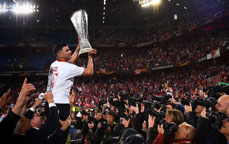 BASEL, SWITZERLAND - MAY 18:  Team captain Jose Antonio Reyes of Sevilla FC poses for photographers with the trophy after the UEFA Europa League Final matach between Liverpool and Sevilla at St. Jakob-Park on May 18, 2016 in Basel, Basel-Stadt.  (Photo by David Ramos/Getty Images)