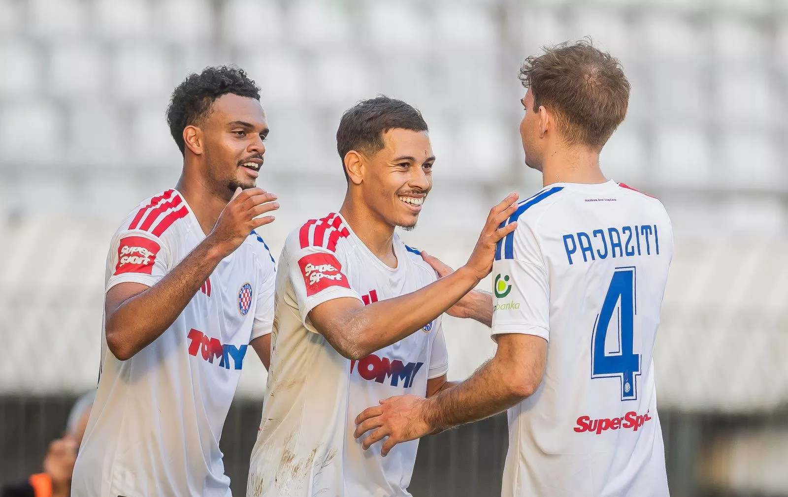 Superračunalo izbacilo projekcije: Hajduk i Dinamo se odvajaju, i jednima i drugima porasle šanse za naslov