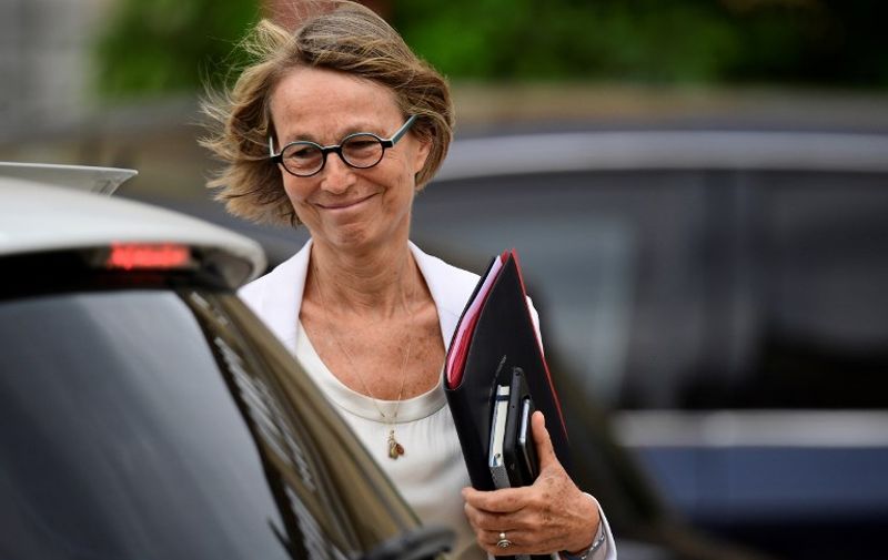 French Culture Minister Francoise Nyssen leaves the Elysee palace in Paris on July 19, 2017, after the weekly cabinet meeting. / AFP PHOTO / Martin BUREAU