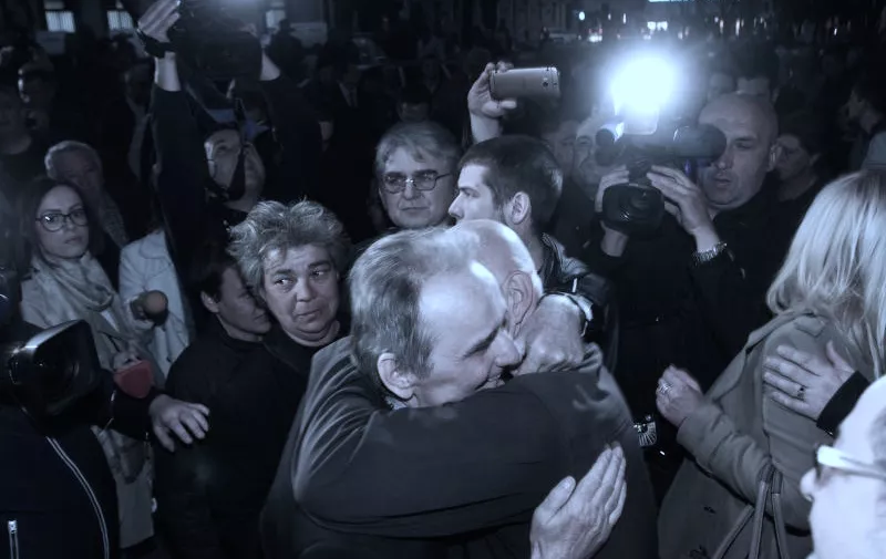 Branimir Glavaš i njegovi simpatizeri nakon puštanja iz pritvora