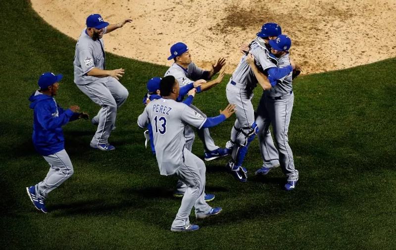 NEW YORK, NY - NOVEMBER 01: The Kansas City Royals celebrate defeating the New York Mets to win Game Five of the 2015 World Series at Citi Field on November 1, 2015 in the Flushing neighborhood of the Queens borough of New York City. The Kansas City Royals defeated the New York Mets with a score of 7 to 2 to win the World Series.   