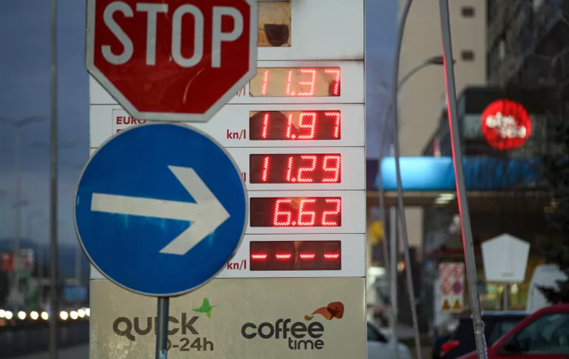 18.01.2022., Zagreb - Novo poskupljenje cijena goriva docekalo je jutros vozace na benzinskim postajama u Hrvatskoj.
  Photo: Davor Puklavec/PIXSELL