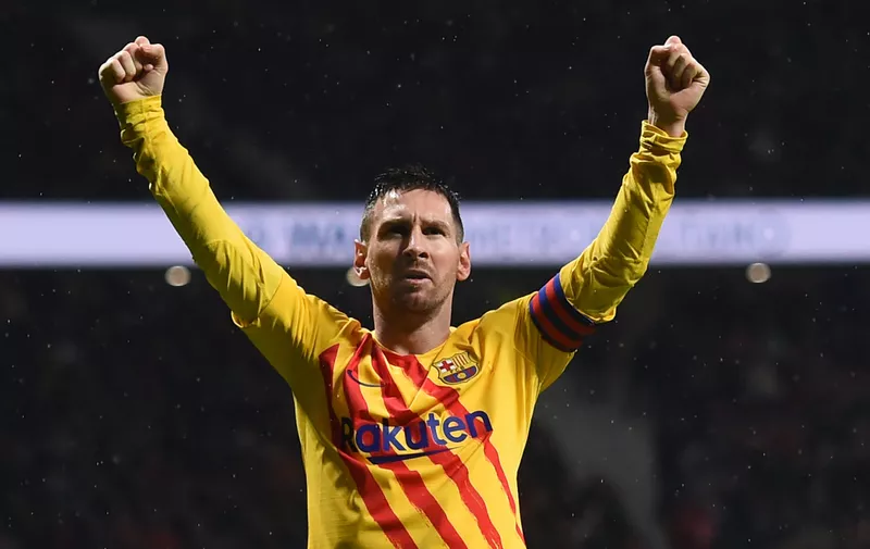 MADRID, SPAIN - DECEMBER 01: Lionel Messi of FC Barcelona celebrates after scoring his team's first goal during the Liga match between Club Atletico de Madrid and FC Barcelona at Wanda Metropolitano on December 01, 2019 in Madrid, Spain. (Photo by Denis Doyle/Getty Images)