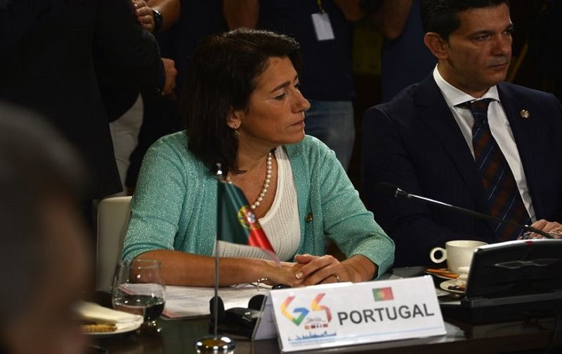 Minister of Interior of Portugal Constança Urbano de Sousa looks on as she attends a meeting the "Archivo General de Indias" in Seville on July 3, 2017, during the G4 summit of Spain, Morocco, France and Portugal.
The Interior Ministers of Spain, France, Portugal and Morocco will participate today in Seville at a G4 meeting in which they will discuss issues such as Jihadist terrorism, organized crime, drug trafficking and migratory flows. / AFP PHOTO / CRISTINA QUICLER