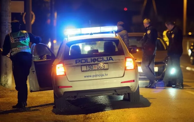 16.12.2016., Zagreb - Policijski ocevid nakon prometne nesrece u Svetoj Klari u kojoj je automobil naletio na pjesaka. 
Photo: Jurica Galoic/PIXSELL