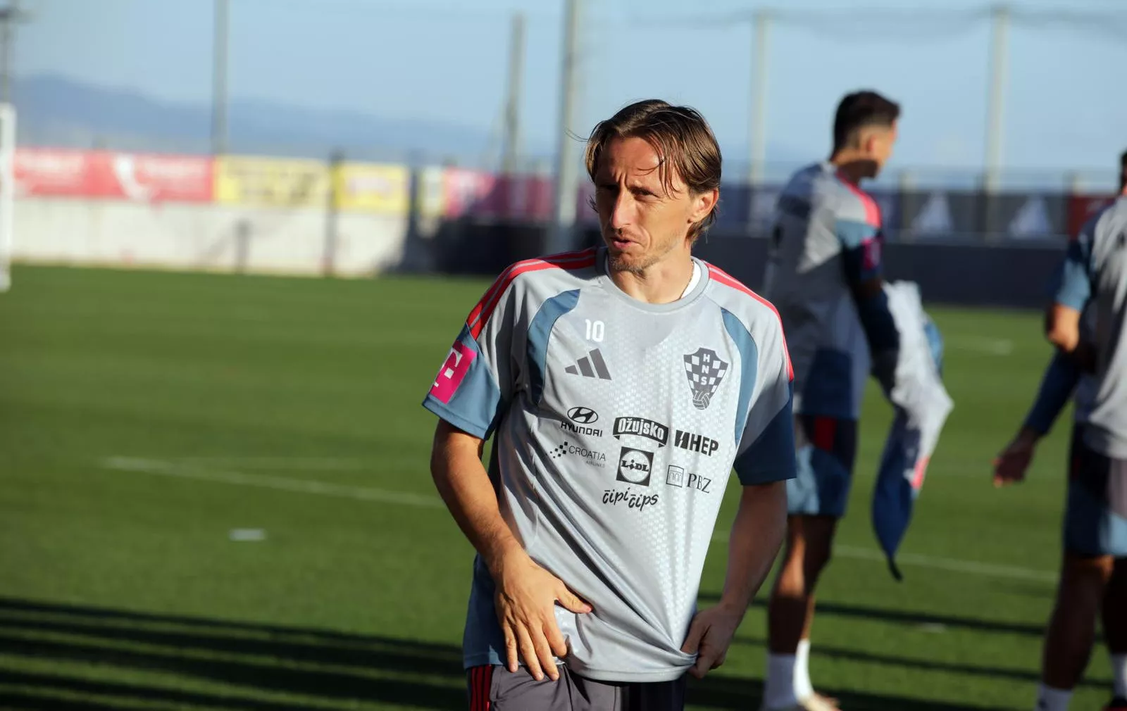HNS objavio simpatičnu anegdotu s treninga: Modrić se malo zaigrao, a skoro su svi zakasnili na večeru